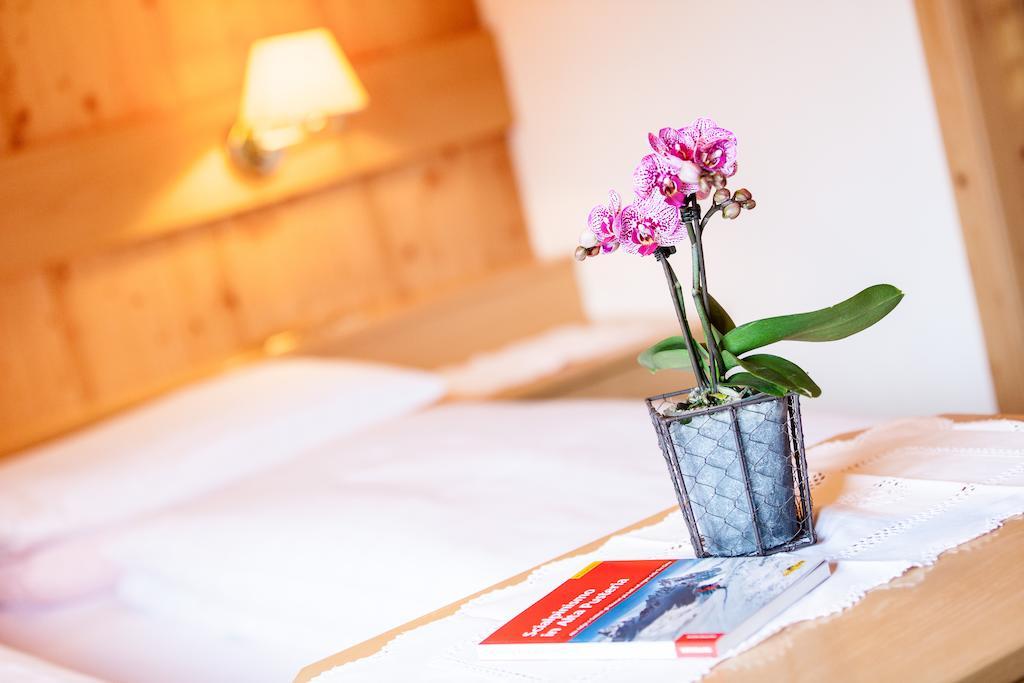 Gasthof Tuscherhof Prags Zimmer foto